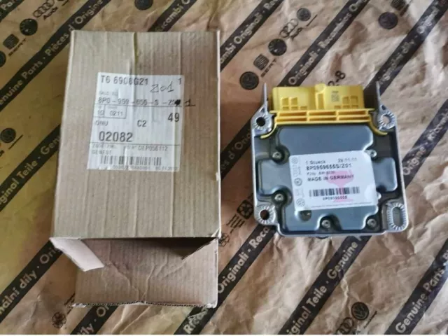 Genuine Brand New Audi A3 Rs3 Airbag Control Unit 8P0959655S Z01 2