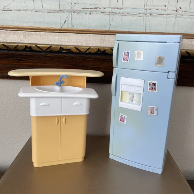 VTG Barbie 1998 So Real So Now Kitchen Refrigerator in Blue & Sink in Yellow