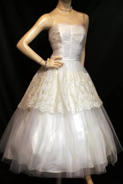 S~M VTG 50s STRAPLESS WEDDING GOWN IVORY NET CREAM LACE SATIN BRIDAL DRESS