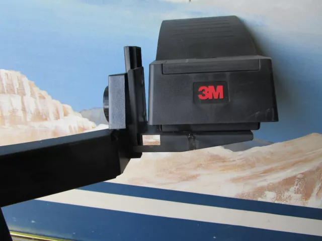 3M Overhead Projector 4407   Focus Lens /Control Nob . A Replacement Part
