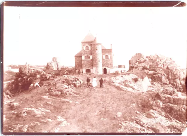 France, île de Bréhat, le Château, la villa "Bourgain" albumen Print Tirage al