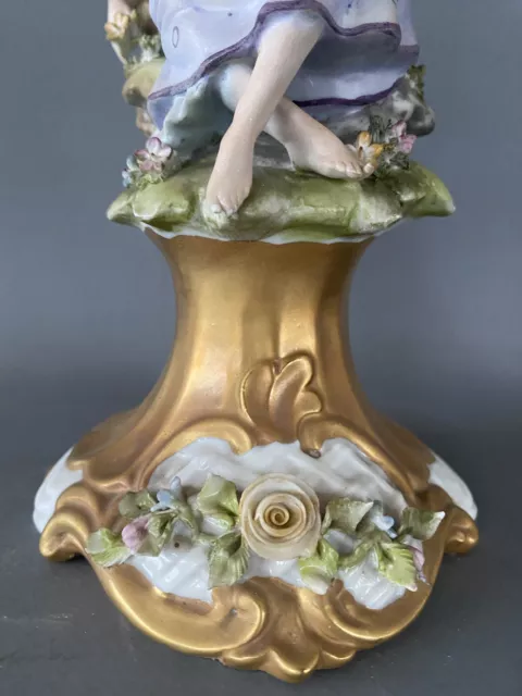 “ Fille Avec Colombes” Petite Statue en Porcelaine Capodimonte 3