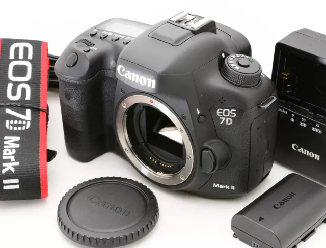 Canon EOS 7D Mark II 20.2MP Digital SLR Camera Body , S/C 12719 Japan [Mint]