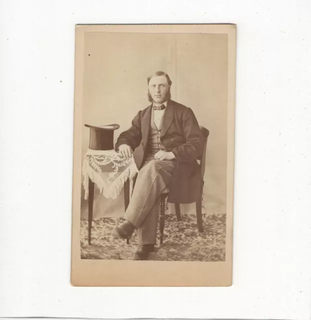 CDV Foto Feiner Herr / benannt - um 1870