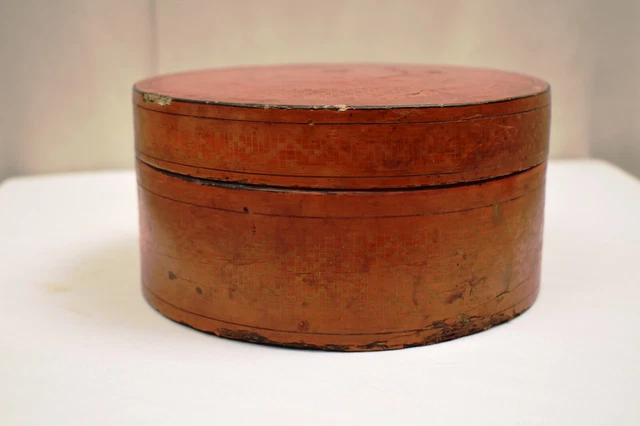 Antique Burmese (Bagan) Red Lacquered Coiled Bamboo Betel Nut Box Hand Painted"2 3