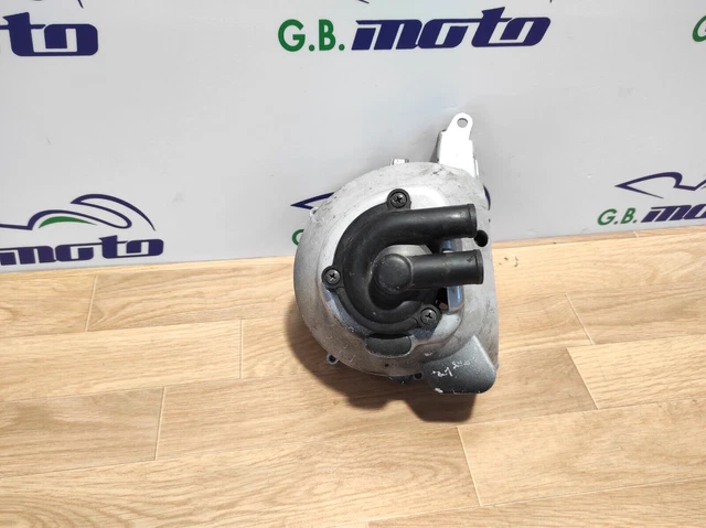 Carter coperchio pompa acqua PIAGGIO BEVERLY 200 125 HEXAGON 125 180