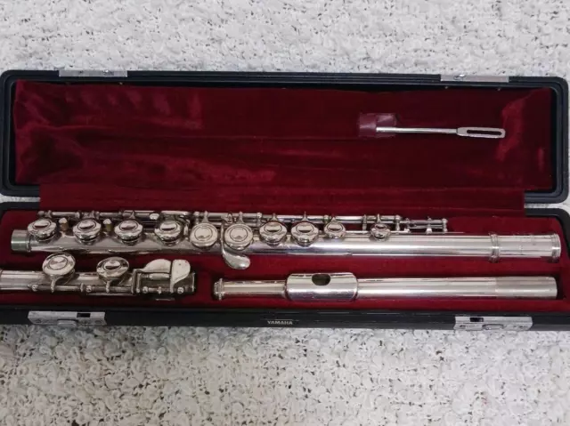 Yamaha Flute YFL-211S Silver Plating with Case almost unused From japan