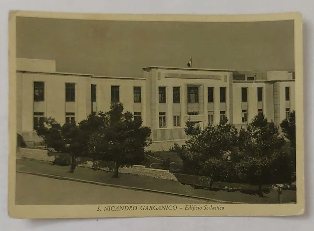 S. NICANDRO GARGANICO ( FOGGIA) Edificio Scolastico,  Vg  Anni 40/50 F.g.
