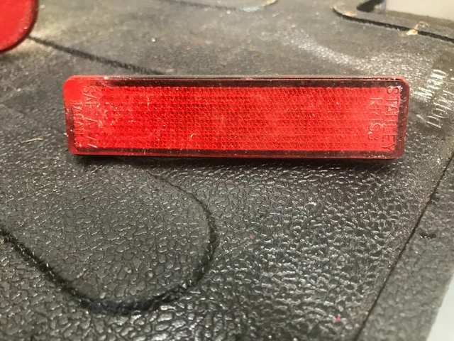 Stanley Reflector 070-0450 070-0502  Yamaha Rear Red