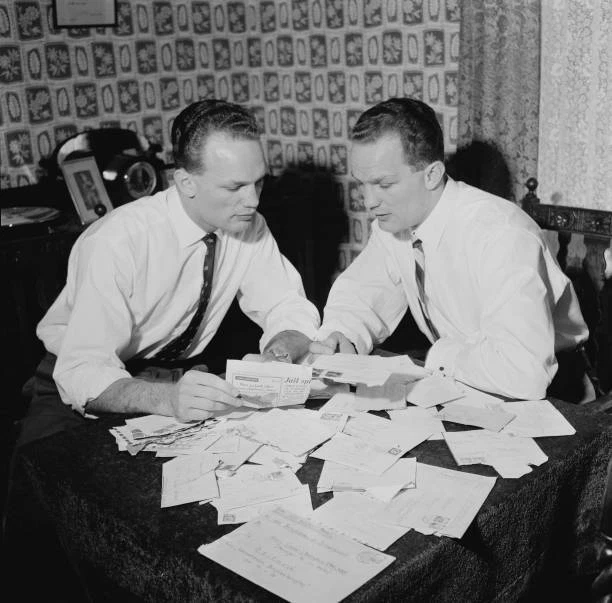 HENRY COOPER WITH his twin brother and fellowboxer 1963 OLD