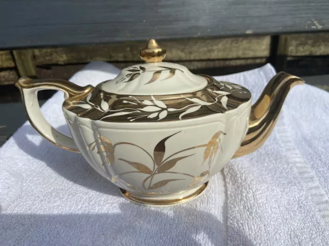 Orginal  Vintage Sadler  (Wedding patt )Cream /Gold Lustre Teapot  VGC