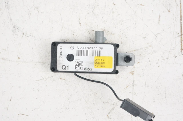 03 - 09 Mercedesz CLK350 CLK500 W209 TRUNK LID ANTENNA AMPLIFIER 2098201189 OEM