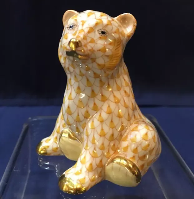 Herend Figurine - Sitting Bear - Butterscotch / Yellow Fishnet
