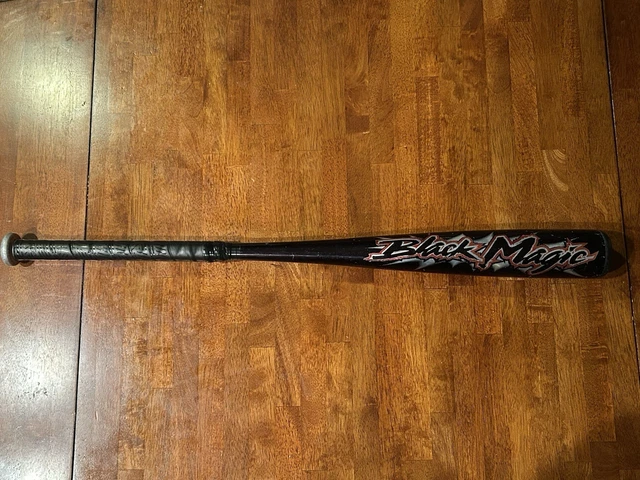 A Classic Coeback: 2023 Easton Black agic Baseball Bat Review