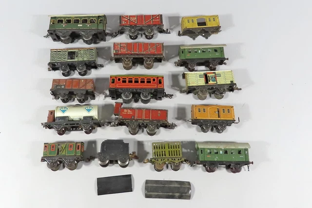 Nürnberger Spur 0 Eisenbahnwagen großes Konvolut (K 119576)