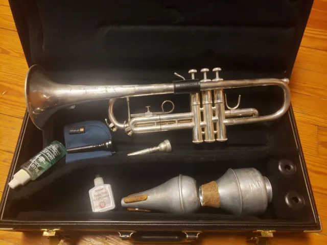 Bach TR200S Silver Bb Intermediate Trumpet--Chem Cleaned, Serviced, Nice!