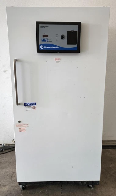 Fisher Scientific 304 Isotemp Incubator ￼ Environmental Chamber -15°c to +50°c