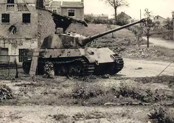 WW2 Photo German King Tiger Tank  France 44 WWII World War Two Pzkpfw. VI Panzer