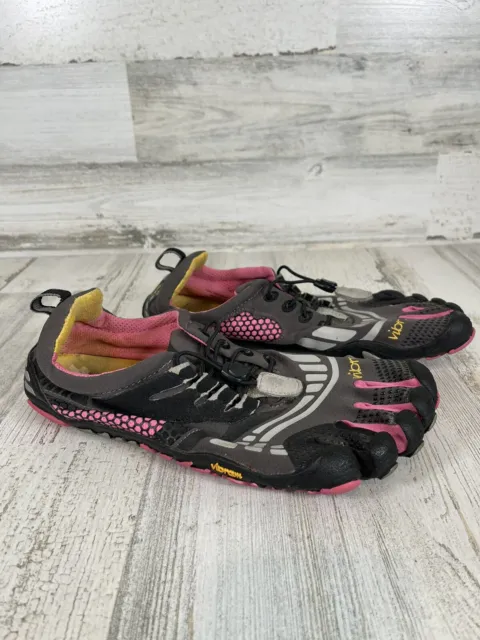 Vibram FiveFingers Komodo Sport Training Shoes Womens Size 41/10-10.5 W3753 Pink