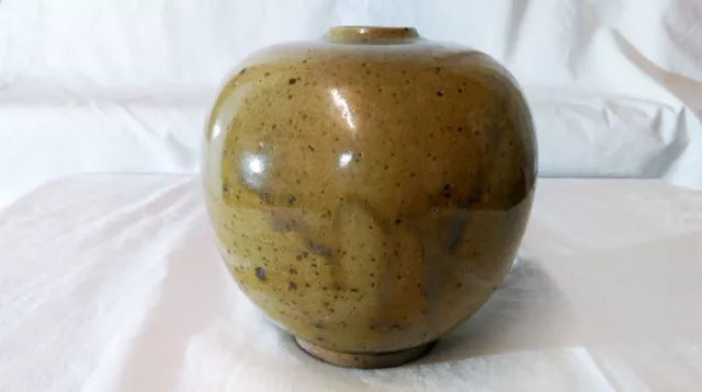 ANCIEN VASE OVOÏDE EN GRÈS signature à identifier ? ..H T