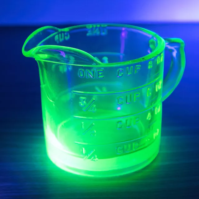 Vintage Green Uranium Glass 1 Spout Measuring Cup