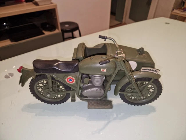 ACTION JOE CEJI Collier de RAHAN / Poppy / Bandai / CERGI Arbois Etc... EUR 39,90 - FR