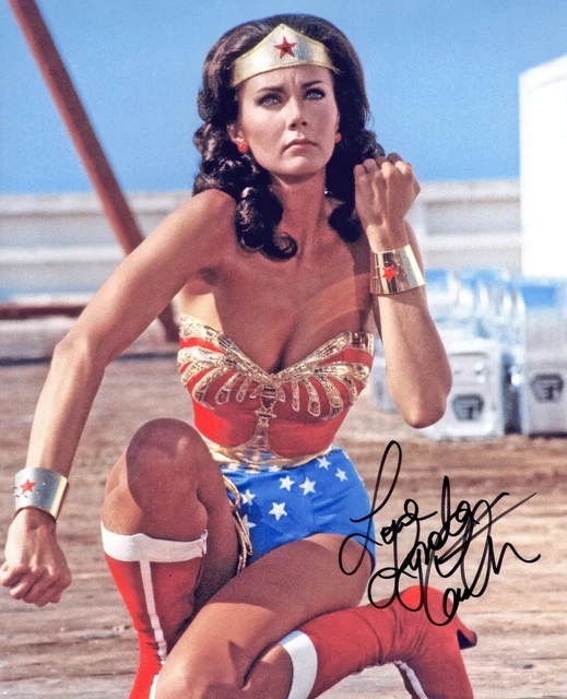A fantastic 10x8 Autographed Photo of Lynda Carter & CoA