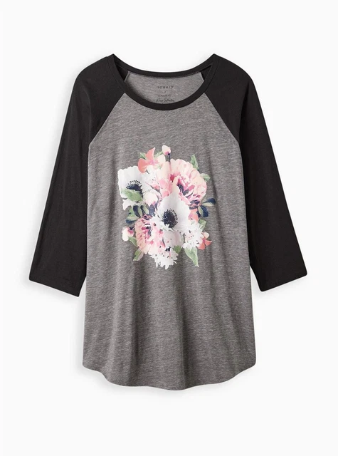 NEW TORRID Classic Fit Raglan 3/4 raglan sleeves Top Flower  Size 4 4X