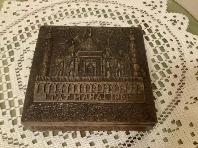 Anglo-Indian 20th Century Rosewood "Taj Mahal" Carved Keep Sake Box