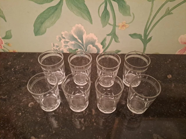 Six verres à liqueur Gouvieux (Rohan) en Baccarat. Six cordial glasses