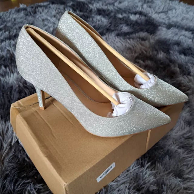 FAITH CHARIOT MID Heel Court Shoe Silver Size 8 NEW Box Damaged RRP 39 28.00 PicClick UK