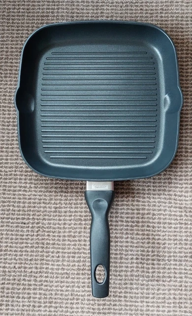 Cestello Per Friggitrice Ad Aria - 22,5x22,5 Cm In Rete Antiaderente | Ricambio Per Multimarca