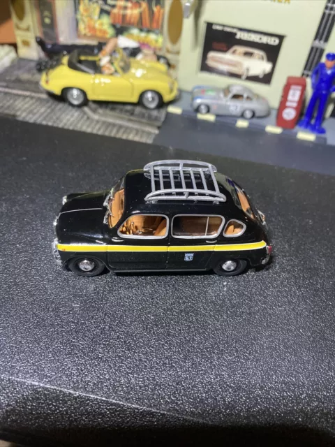 1:43 Seat (Fiat) 800 Taxi Madrid 1963 (282)