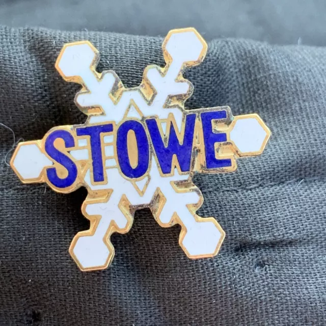 STOWE Skiing Ski Pin Mount Mansfield VERMONT Resort Souvenir Travel Lapel 1”