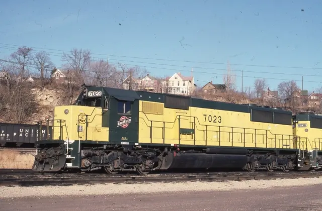 CNW CHICAGO NORTH WESTERN Railroad Train Locomotive ST PAUL MN 1990 Photo Slide