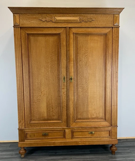 Impressive Antique French 2 Door Armoire Wardrobe  (LOT 2580)