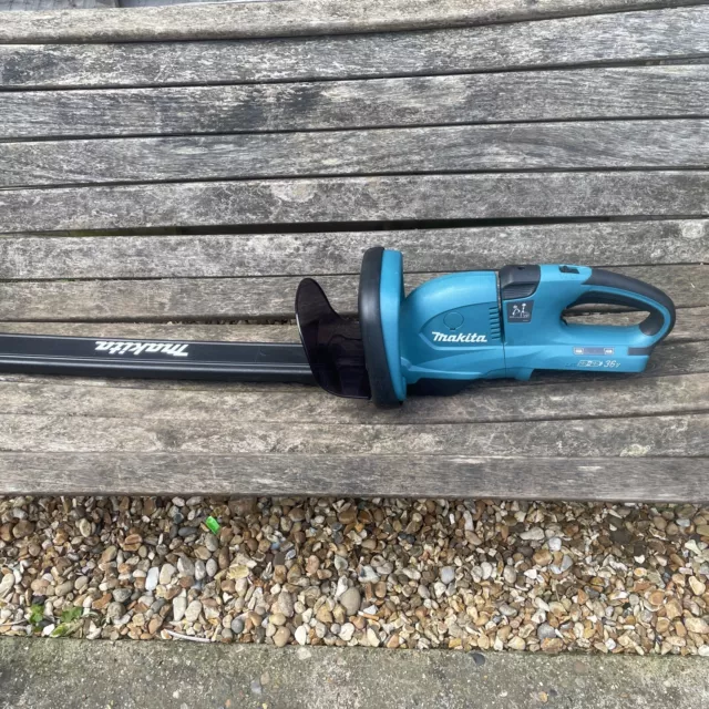 Makita DUH551Z Twin LXT 18v / 36v Lithium Ion Hedge Trimmer - Bare Unit