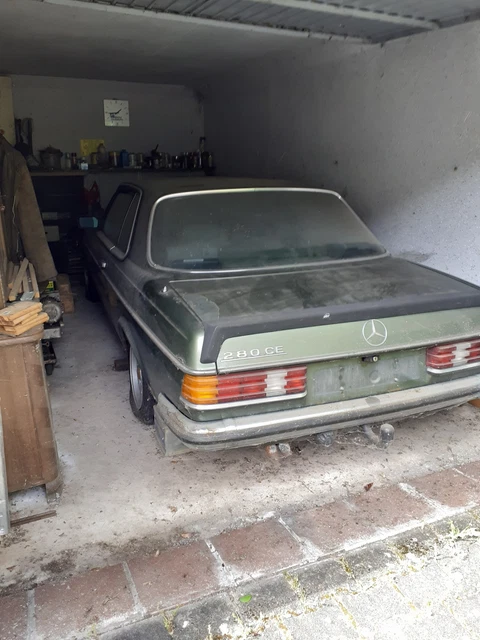 NZG 1/35 - Mercedes 200 E 300 D W123 Verte