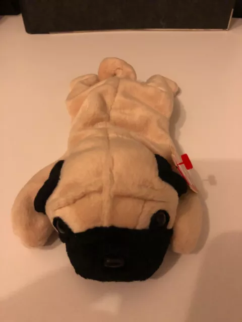 Ty Beanie Baby: Pugsly der Mops