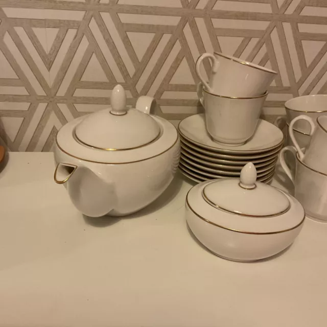 Royal Doulton Warwick Gold Tea Pot Sugar Bowl Tea Cups And Saucers X8 2