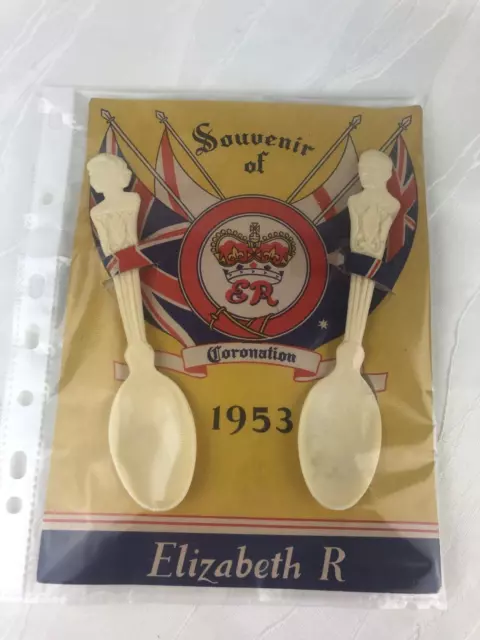 Royal Family - Souvenir Of Coronation 1953 - Elizabeth R - 2 Spoons