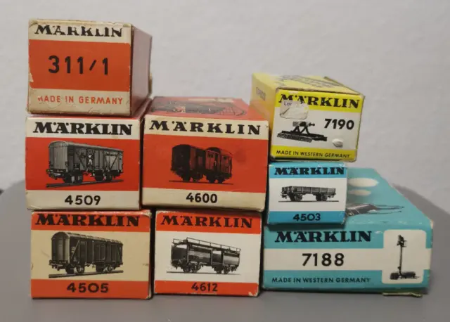 8 x Märklin Personenwagen Gepäckwagen Güterwagen Lichtsignal Konvolut mit OVP