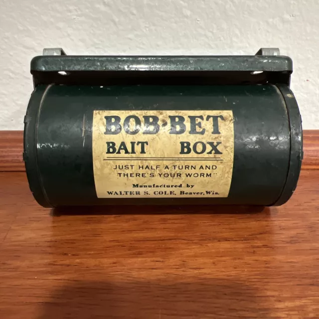 BOB-BET BAIT BOX Vintage Fishing Worm Holder Green Metal With Belt Holders  U.s.a $9.99 - PicClick