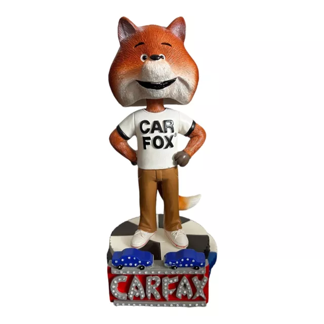 NIB EXCLUSIVE LAS Vegas CARFAX Car Fox Bobblehead 2020 Elvis 7” X