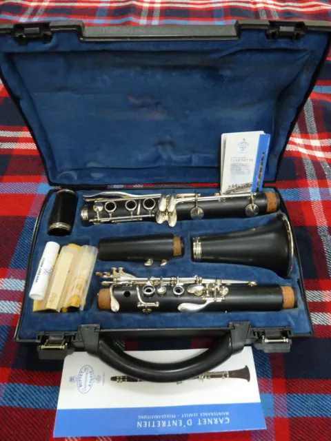 Buffet B12 Clarinet in Case with accessories