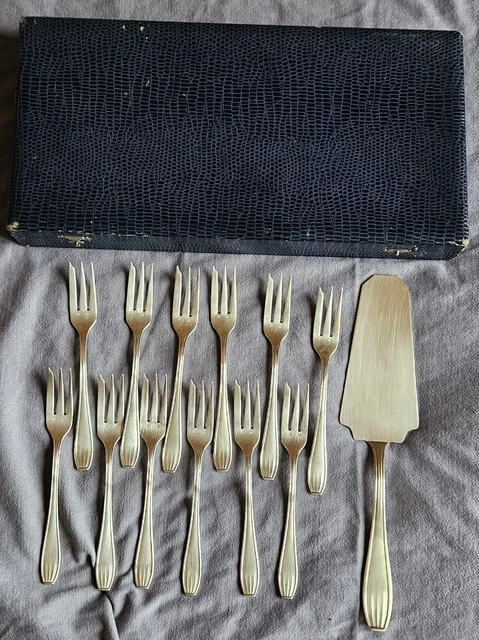 COFFRET avec 12 FOURCHETTES à ESCARGOTS GUY DEGRENNE 18/10 déco TABLE