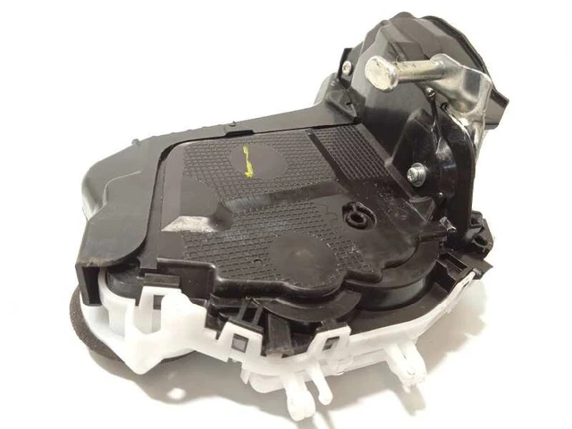 690600D320 Serratura Porta Posteriore Sinistra / 7237796 Per Toyota Yaris Hybrid
