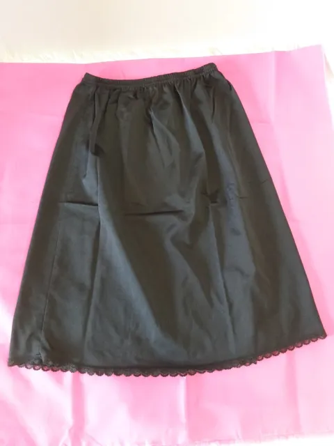 Heiress Girls Black Half Slip Elastic Waist & Lace Bottom 100% Nylon Size 8-10