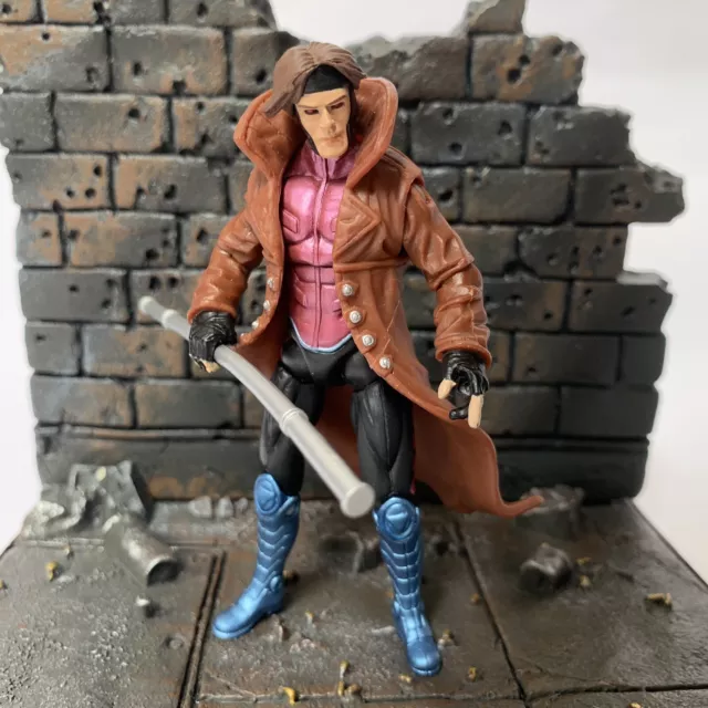 Marvel Universe Gambit 3.75” Action Figure Legends / Infinite