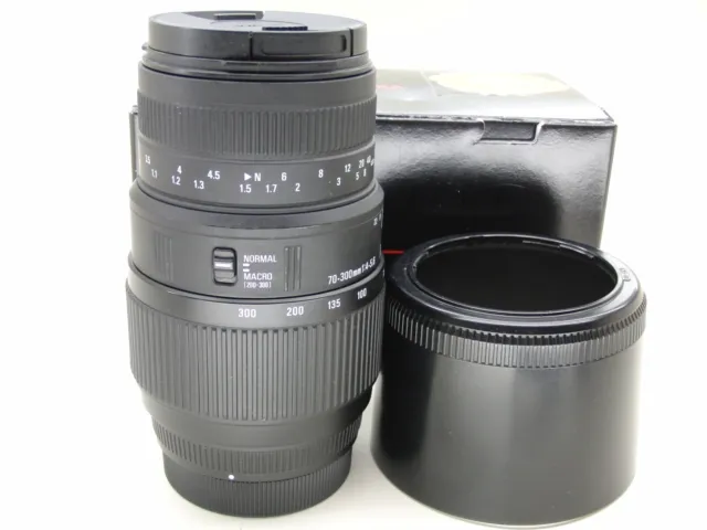 70-300mm Zoom Tele Makroobjektiv Macro Sigma F4-5.6 AF DG 1:2 für Sony A-Mount